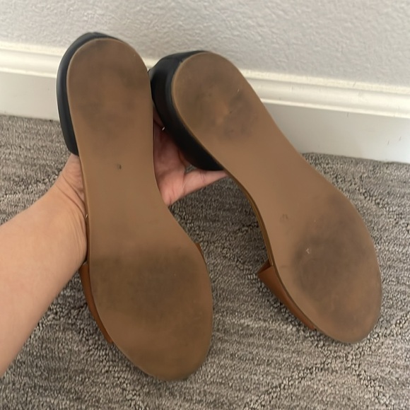 Cognac/black flats by Steve Madden - Picture 5 of 6